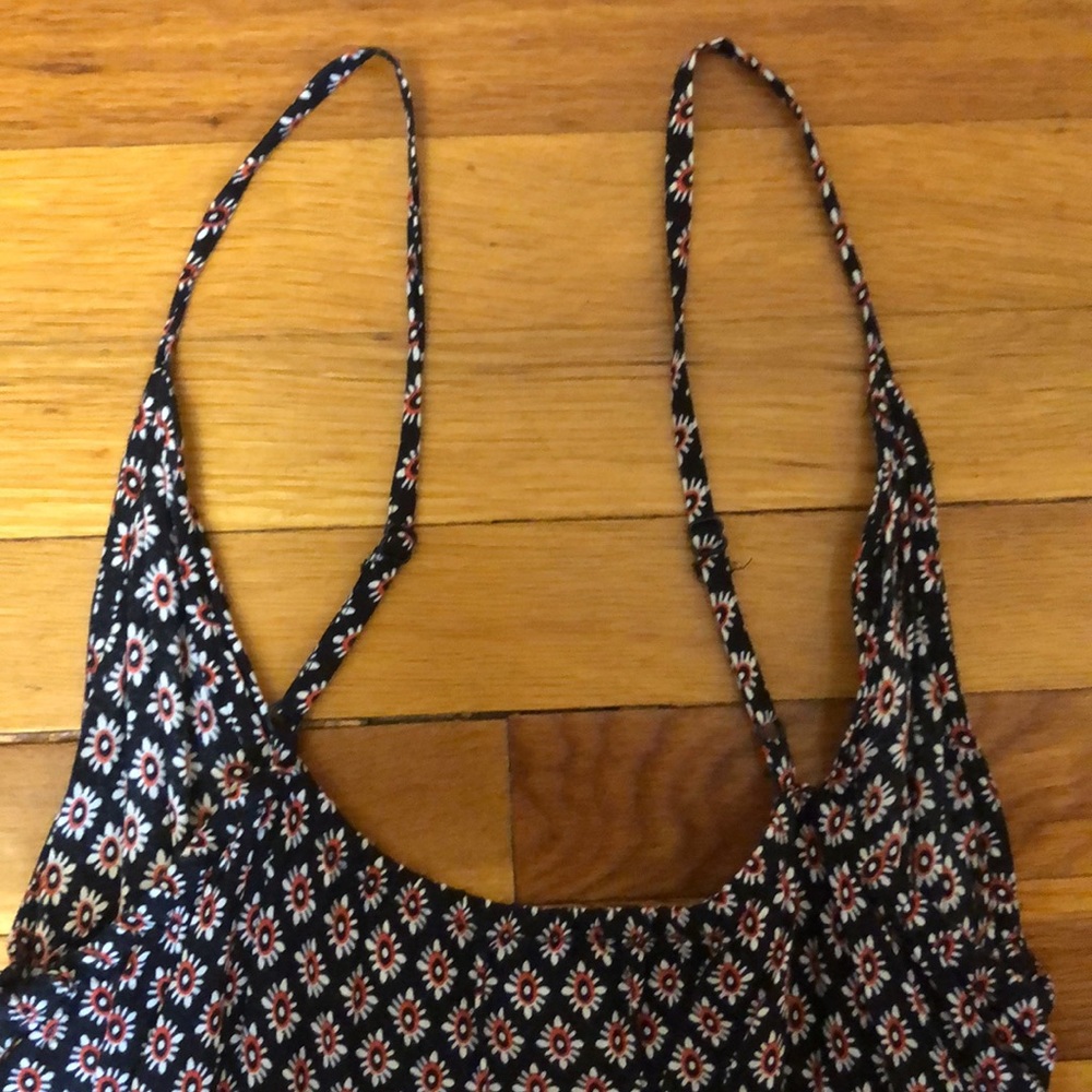 Patterned Romper - Picture 6 of 8